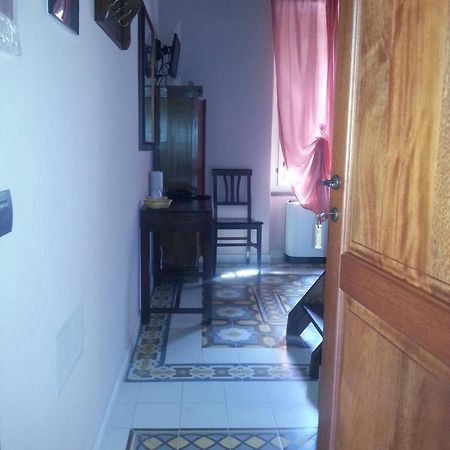 La Corte Di Lucina Terralba Habitación foto