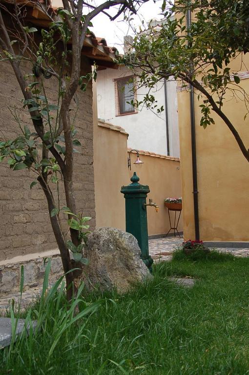 La Corte Di Lucina Terralba Exterior foto